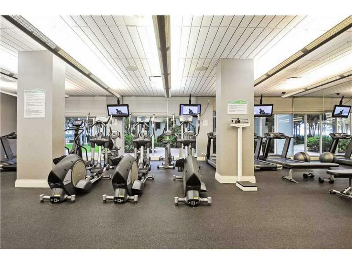 Miami Hollywood Awesome 2 Bedroom 2 Bathroom 003-22Bvic Exterior photo